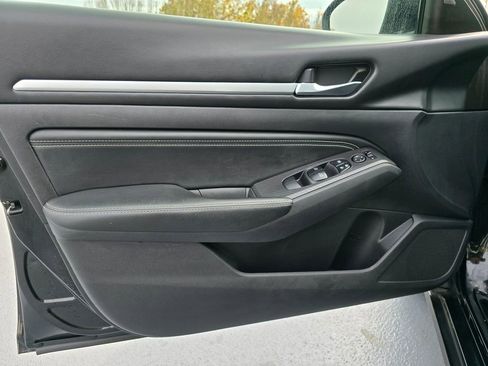 Used 2019 Nissan Altima 2.5 SV image 22