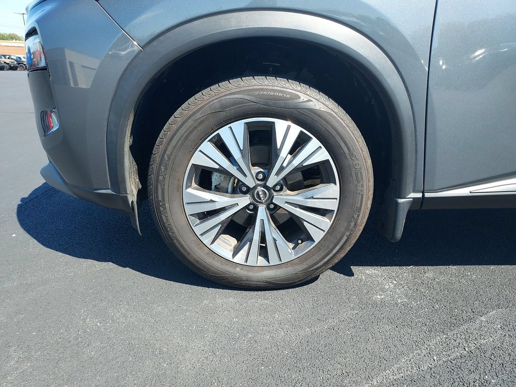 Used 2022 Nissan Rogue SV AWD/4WD image 10