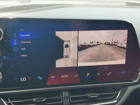 Used 2024 Chevrolet Equinox EV RS FWD image 25