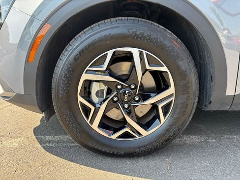 Used 2025 Kia Sportage LX FWD image 29