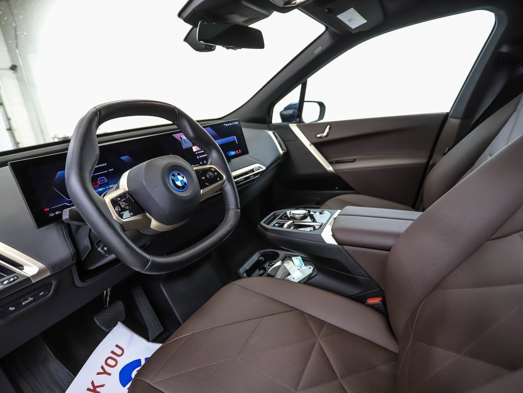 Certified 2024 BMW iX xDrive50 AWD/4WD image 10