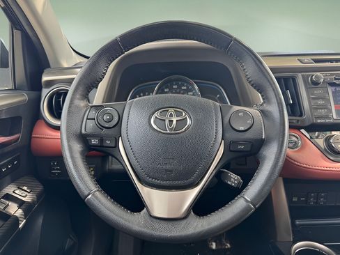 Used 2013 Toyota RAV4 Limited FWD image 19