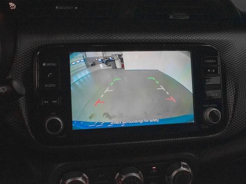 Used 2023 Nissan Kicks SV image 15