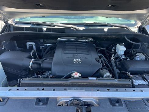 Used 2019 Toyota Tundra SR5 w/ SR5 Upgrade Package RWD image 11