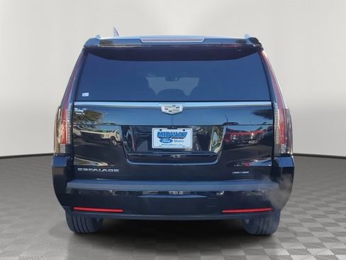 Used 2020 Cadillac Escalade Luxury image 5