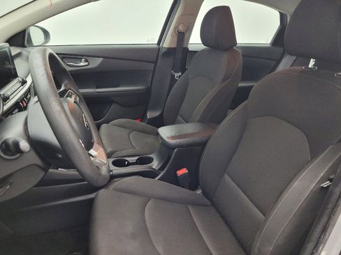 Used 2020 Kia Forte LXS FWD image 17