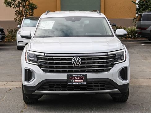 Used 2024 Volkswagen Atlas SE AWD/4WD image 2