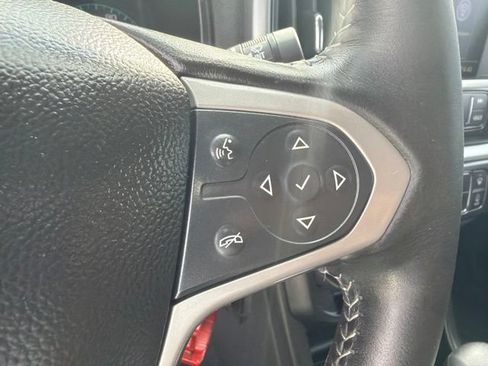 Used 2022 Chevrolet Colorado LT w/ LT Convenience Package AWD/4WD image 26