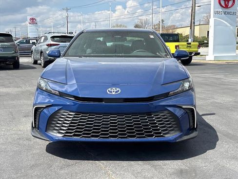 Used 2026 Toyota Camry SE image 25