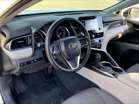 Used 2022 Toyota Camry LE image 16