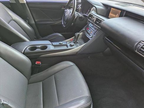 Used 2017 Lexus IS 300 AWD image 19