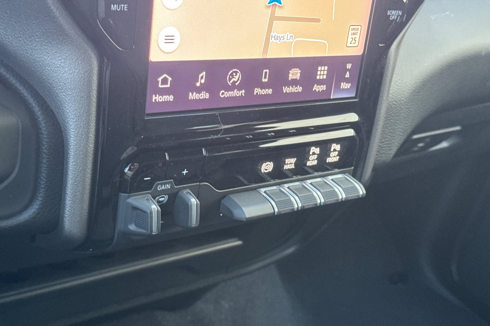 New 2027 RAM 3500 Big Horn AWD/4WD image 19