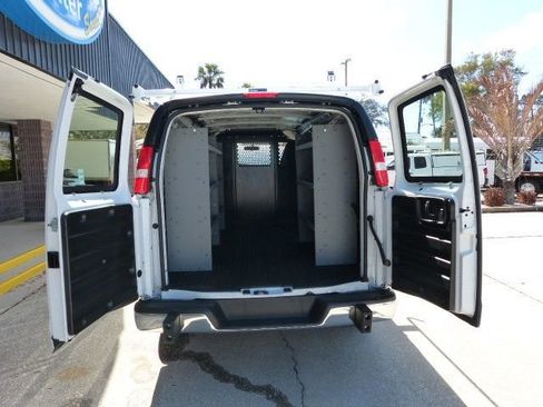 Used 2024 GMC Savana 2500 w/ Driver Convenience Package RWD image 13