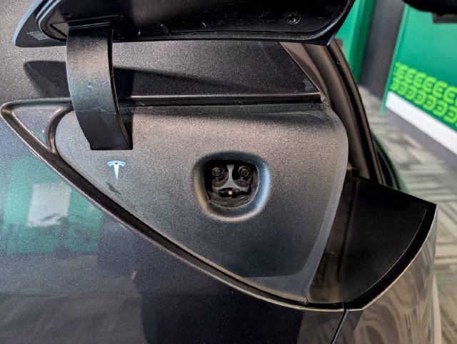 Used 2026 Tesla Model Y Long Range AWD/4WD image 11