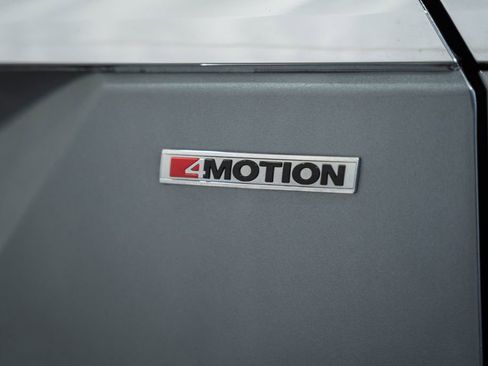 Used 2022 Volkswagen Atlas SE w/ Black Wheel Package image 8