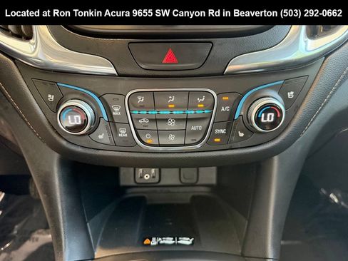 Used 2018 Chevrolet Equinox Premier AWD/4WD image 23