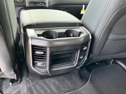 New 2026 RAM 1500 4x4 Crew Cab image 30