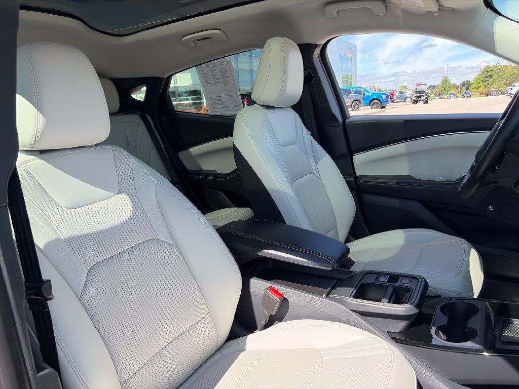 Used 2025 Ford Mustang Mach-E Premium AWD/4WD image 12