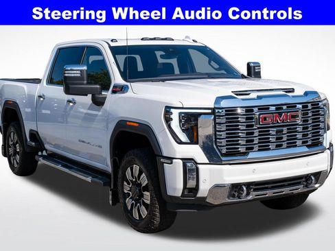 Used 2025 GMC Sierra 3500 Denali w/ Denali Reserve Package AWD/4WD image 10