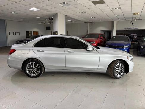 Used 2018 Mercedes-Benz C 300 4MATIC Sedan image 10