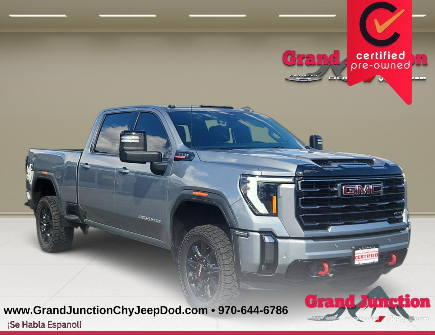 Used 2024 GMC Sierra 2500 AT4 w/ Technology Package AWD/4WD image 1