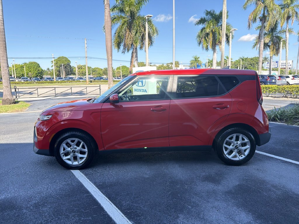 Used 2020 Kia Soul S FWD image 5