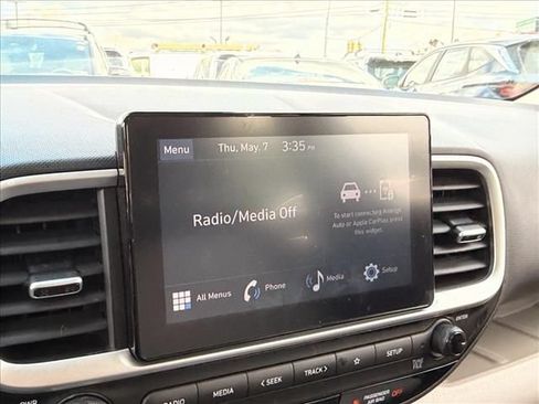 Used 2024 Hyundai Venue SEL FWD image 24