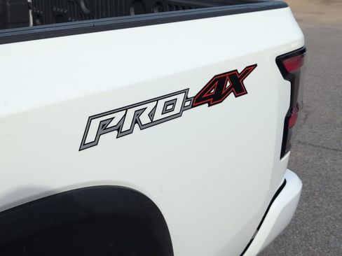 Used 2023 Nissan Frontier PRO-4X w/ Pro-4X Premium Package image 11