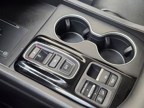 Used 2023 Honda Pilot Touring image 20