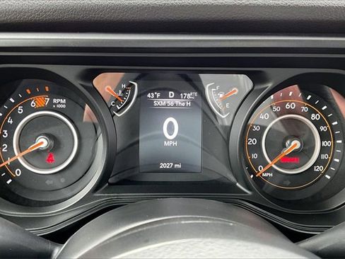 Used 2025 Jeep Wrangler Sport image 20