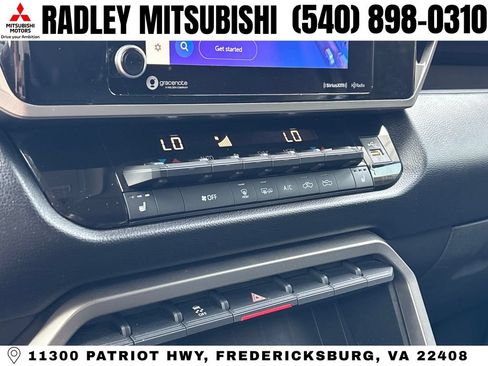 Used 2023 Toyota Tundra SR5 w/ SR5 Premium Package AWD/4WD image 10
