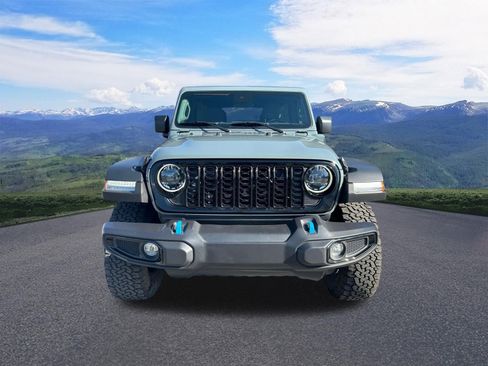 Used 2024 Jeep Wrangler Unlimited AWD/4WD image 9