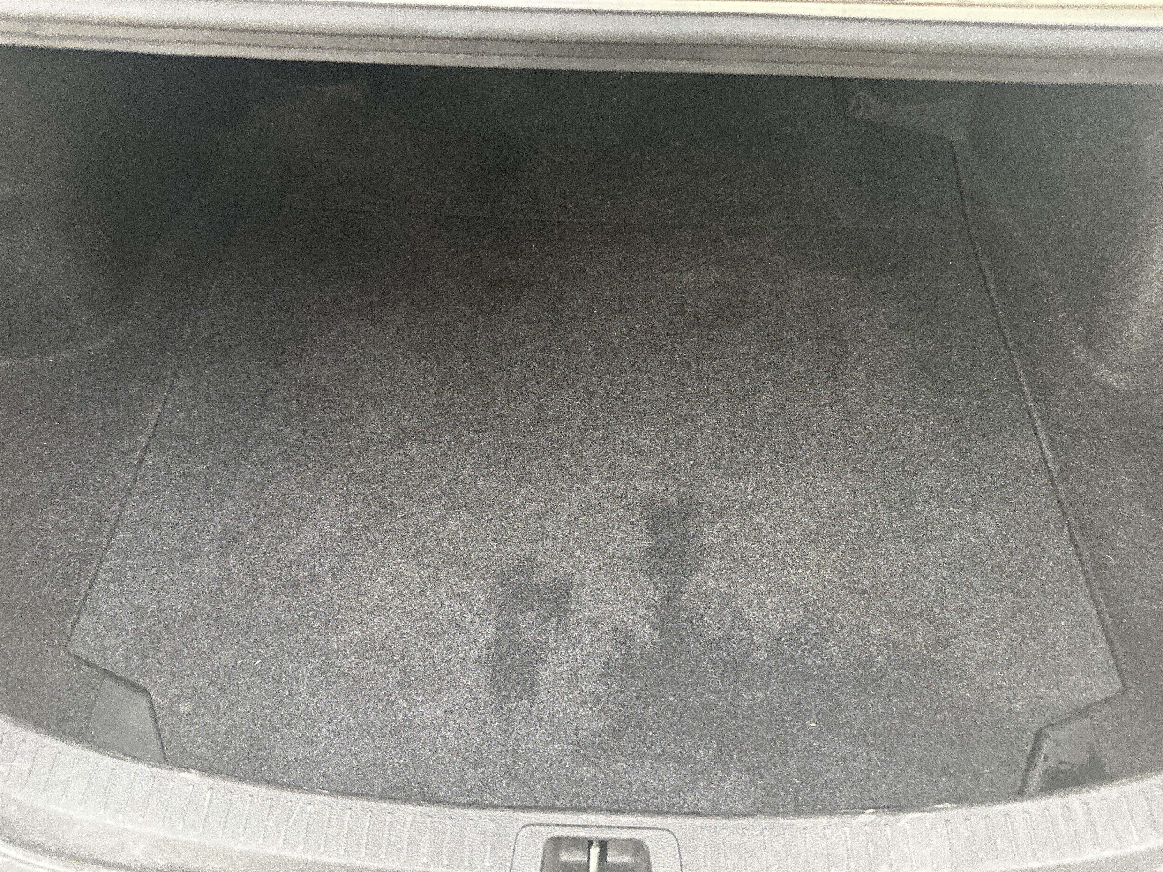 Used 2025 Toyota Corolla LE FWD image 30