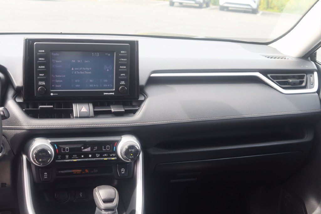 Certified 2021 Toyota RAV4 XLE w/ Convenience Package AWD/4WD image 16