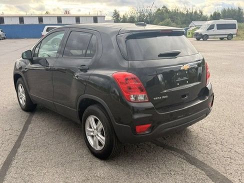 Used 2020 Chevrolet Trax LS w/ Tint and Cruise Package AWD/4WD image 7