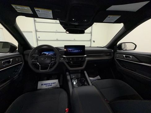 New 2026 Ford Explorer Tremor w/ Tremor Convenience Package AWD/4WD image 9