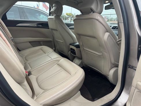 Used 2019 Lincoln MKZ Premiere image 16