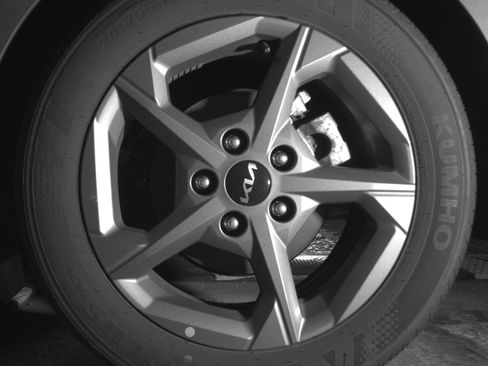 Used 2025 Kia K4 LXS image 14