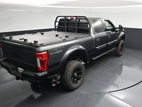 Used 2018 Ford F250 Lariat w/ Lariat Ultimate Package AWD/4WD image 46