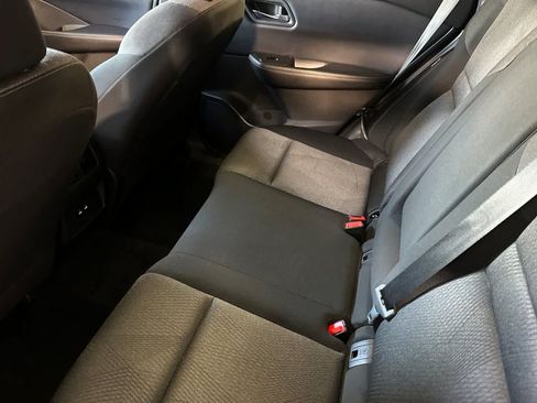 Certified 2025 Nissan Rogue SV AWD/4WD image 5