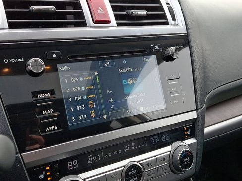 Used 2017 Subaru Outback 2.5i Limited image 18