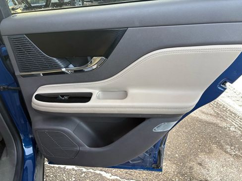 Used 2020 Lincoln Corsair Sport Utility 4D w/ Equipment Group 101A image 26