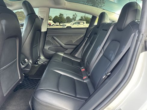 Used 2019 Tesla Model 3 Standard Range Plus RWD image 28