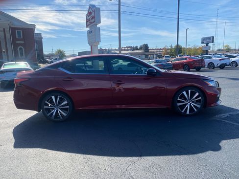 Used 2022 Nissan Altima 2.5 SR image 4