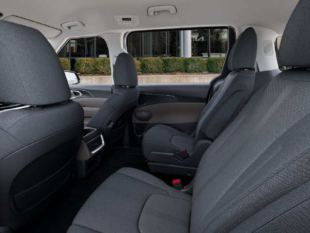 New 2026 Kia Carnival LX FWD image 19