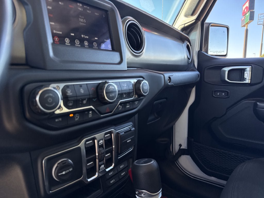 Used 2020 Jeep Gladiator Sport w/ Quick Order Package 24S AWD/4WD image 17