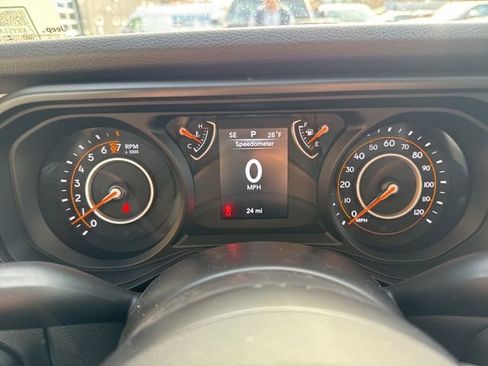 New 2026 Jeep Gladiator Sport image 12