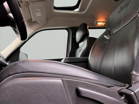 Used 2012 Jeep Liberty Limited Jet image 28