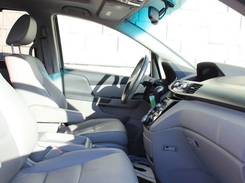 Used 2011 Honda Odyssey EX-L image 16