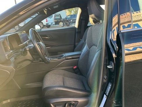 Used 2024 Toyota Crown XLE image 28